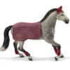 Schleich 42456 ratsastuskilpailu Trakehnenin hevonen